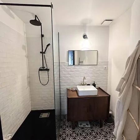 Mini Loft 57m2 Notre Dame Du Mont Apartamento Marselha